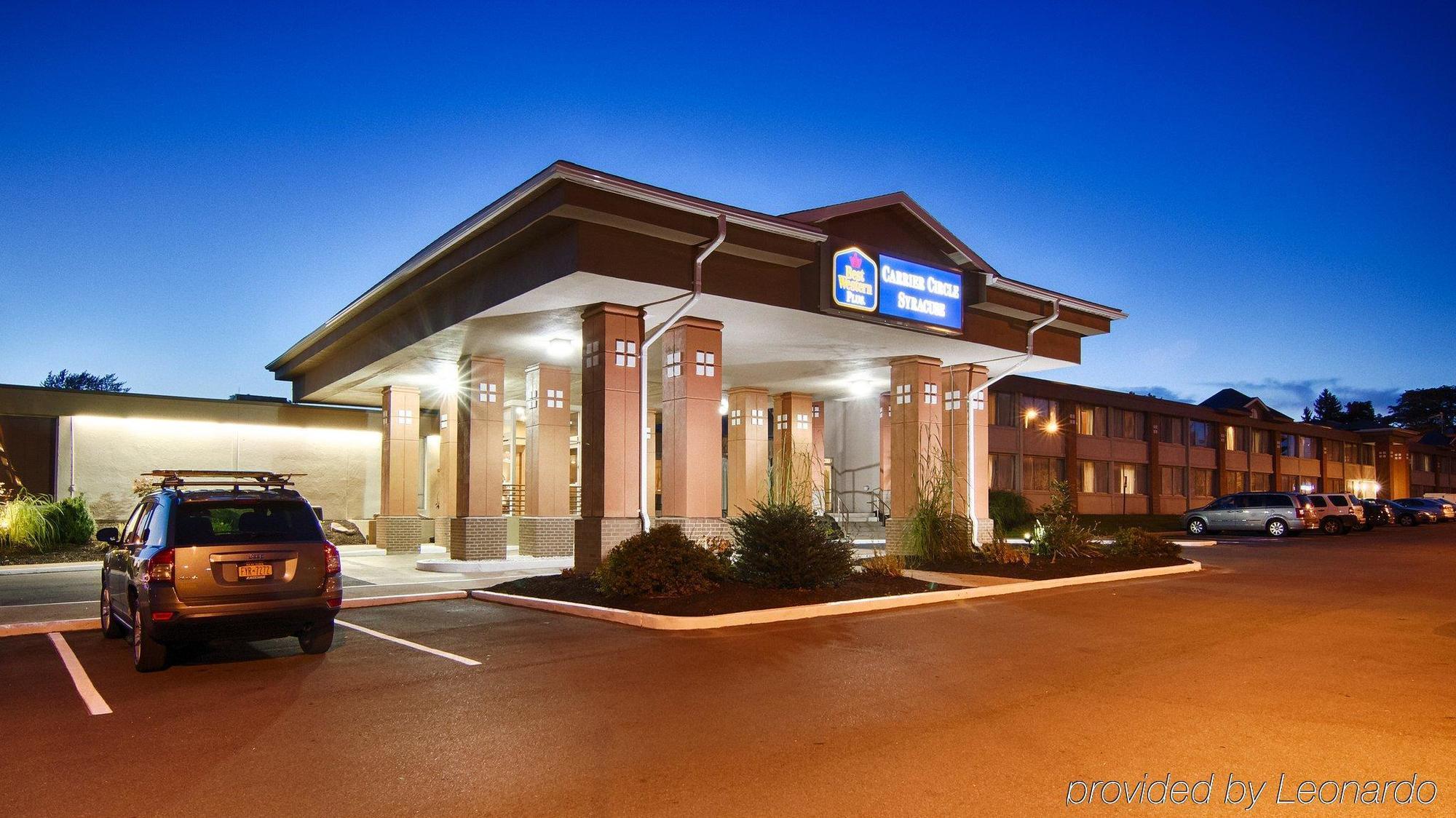 Quality Inn & Suites East Syracuse - Carrier Circle Экстерьер фото